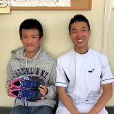 すねの痛みテニスプレーヤー