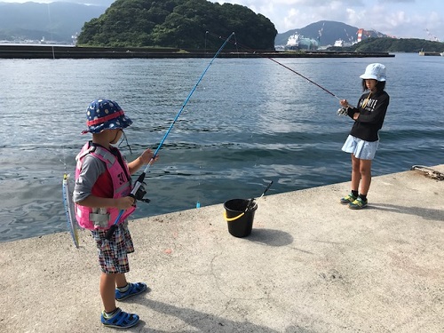 子供が喜ぶ夏の五目釣り 長崎市の整体 すこやか整骨院
